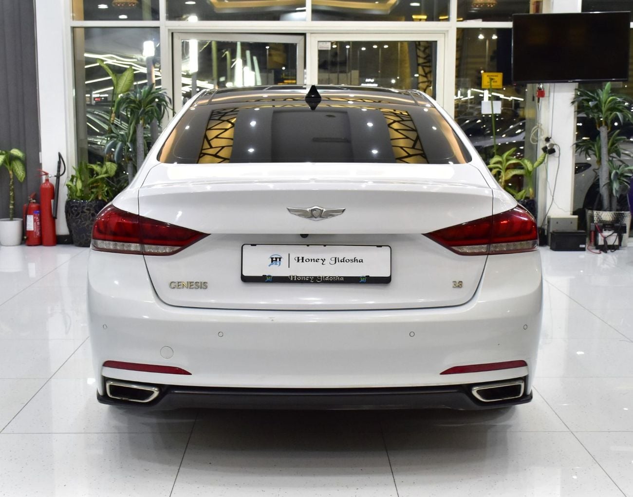 Hyundai Genesis PLATINUM EXCELLENT DEAL for our Hyundai Genesis 3.8 ( 2016 Model ) in White Color GCC Specs