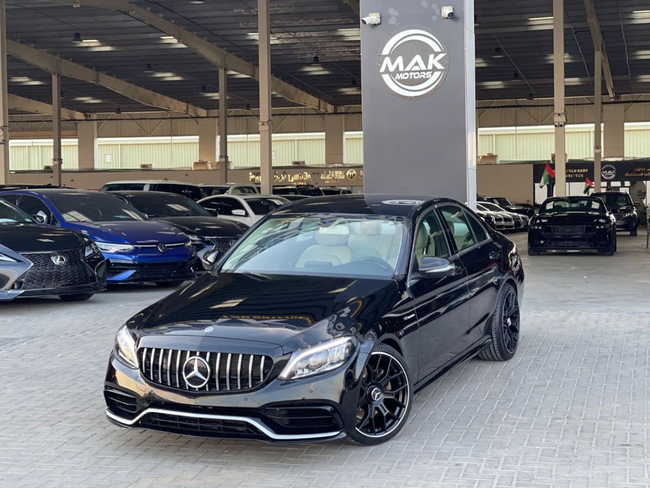Mercedes Benz C300 AMG Pack 2.0L 2.0L V4 / C63 ///AMG KIT / IN PERFECT CONDITION / LOW MILEAGE