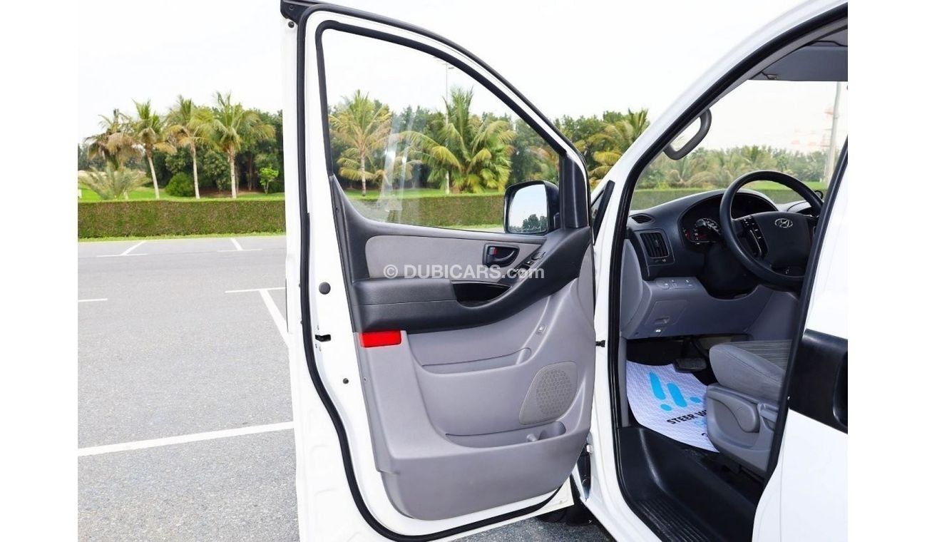 Hyundai H-1 Std 12- Seater Fully Automatic - Petrol Engine | GCC | Excellent Condition