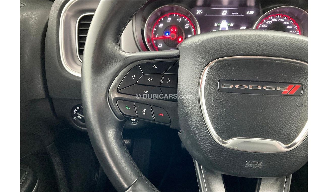 Dodge Charger SXT / SE