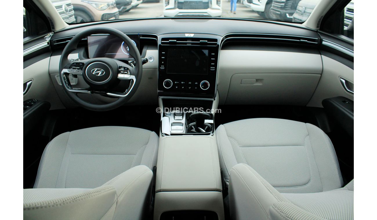 Hyundai Tucson 1.6L Petrol / Driver Power Seat / DVD / Panoramic Roof ( CODE # 8957)