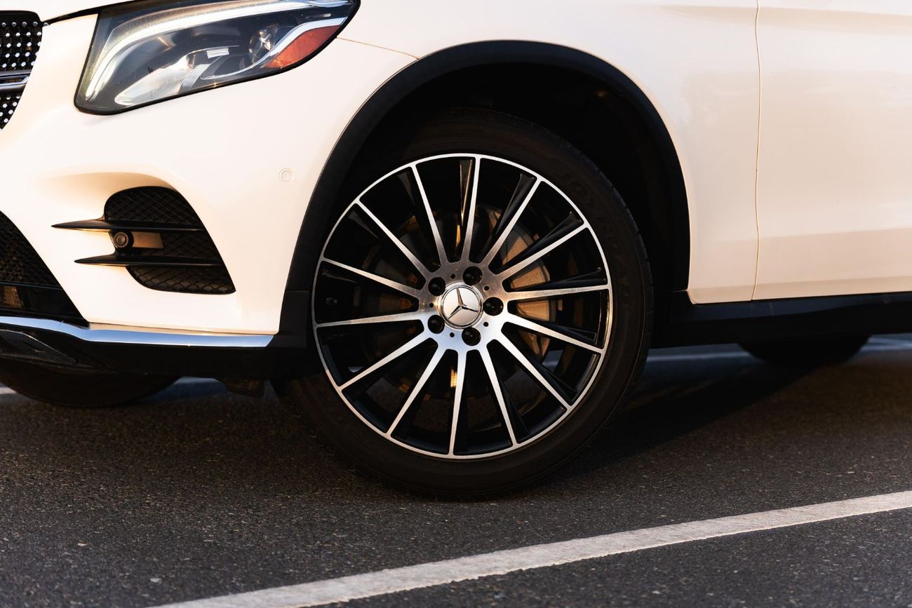 Mercedes-Benz GLC 300 AMG 2.0L