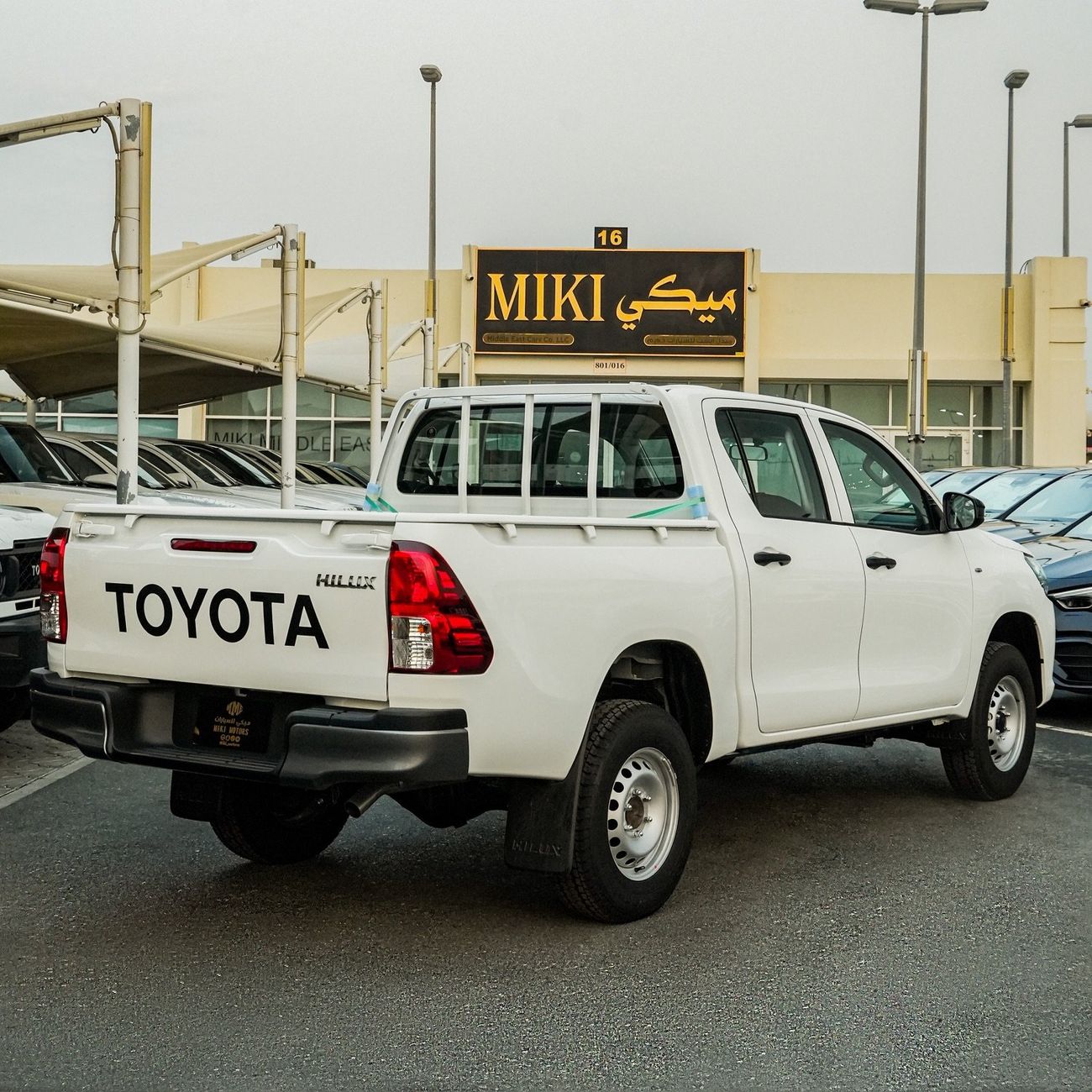 Toyota Hilux | 4x4 | 2.4 L | V4 | M/T | Diesel