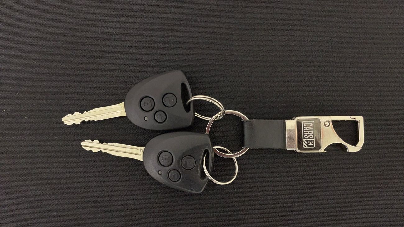 تويوتا يارس E 1.5 | بدون دفعة مقدمة | اختبار القيادة في المنزل