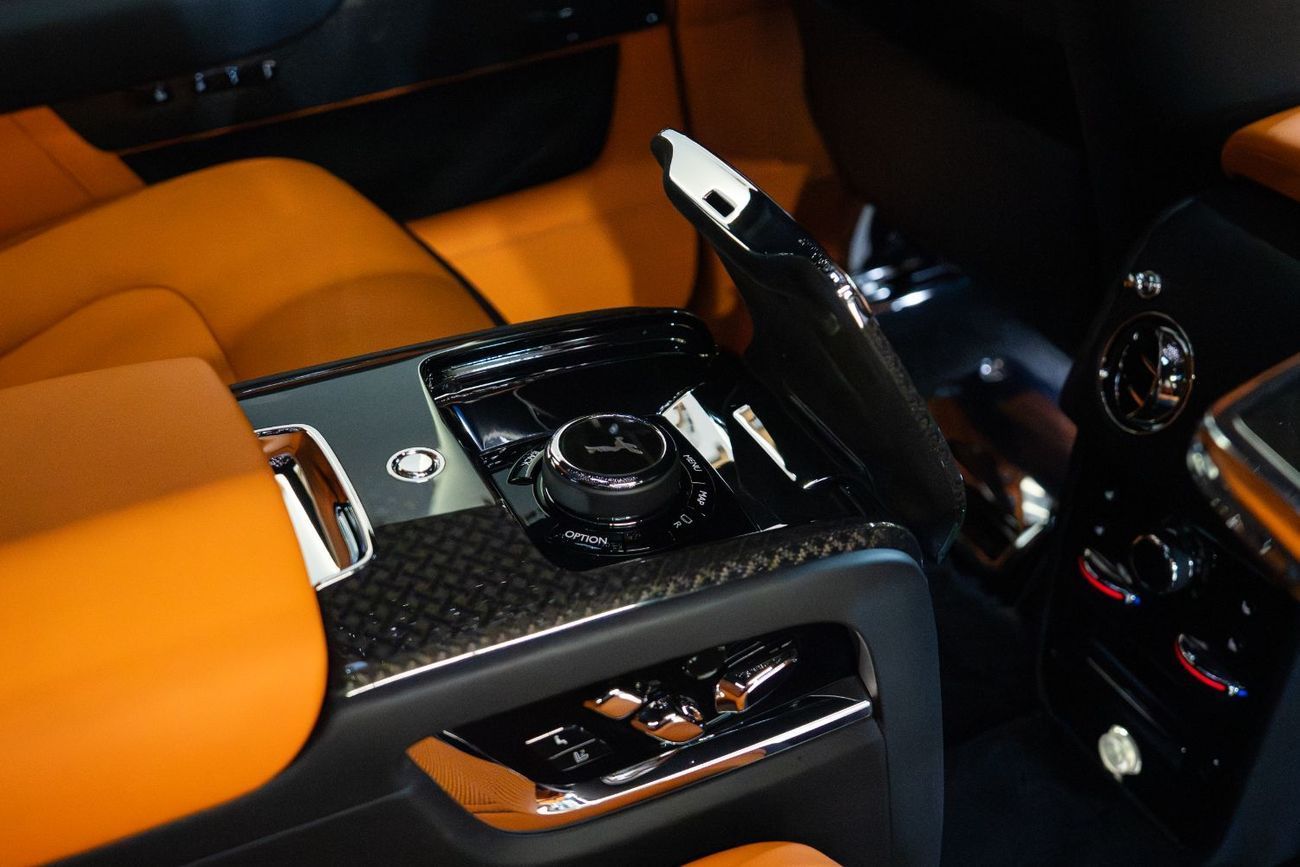 رولز رويس كولينان - BLACK BADGE | 2022 | European | Fully Loaded | Low Mileage