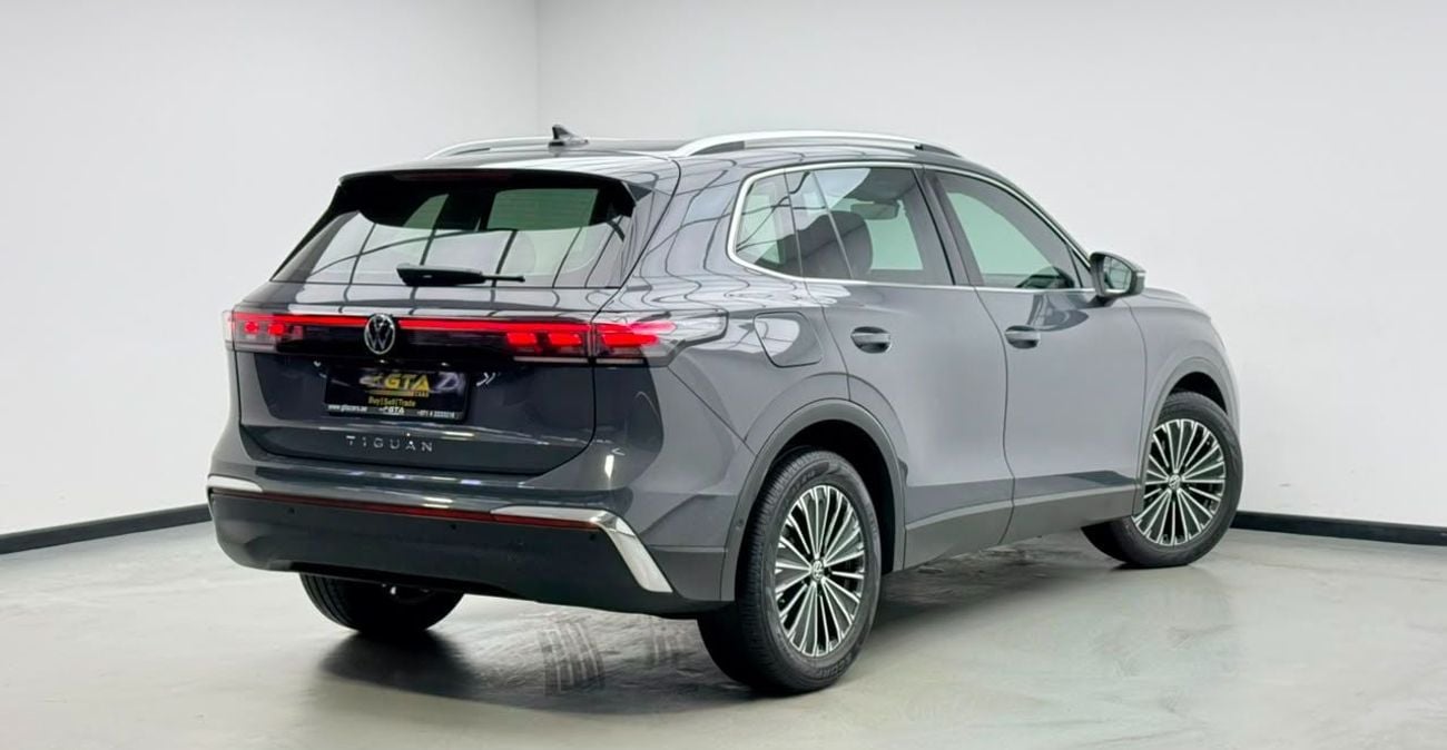 Volkswagen Tiguan Elegance Premium 2024 Volkswagen Tiguan Elegance Premium, 2027 VW Warranty + Service Pack, Low Km, Fully Loaded, GCC