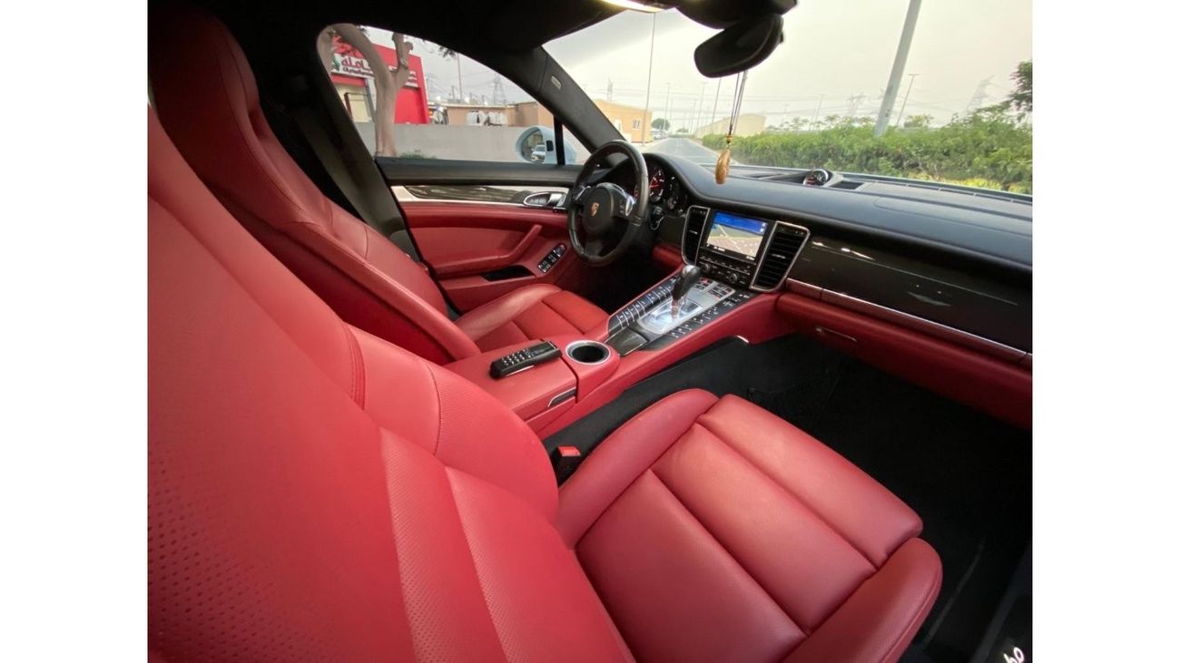 Porsche Panamera SUMMER OFFER - WARRANTY - FULL SERVICE HISTORY - AL NABOODAH