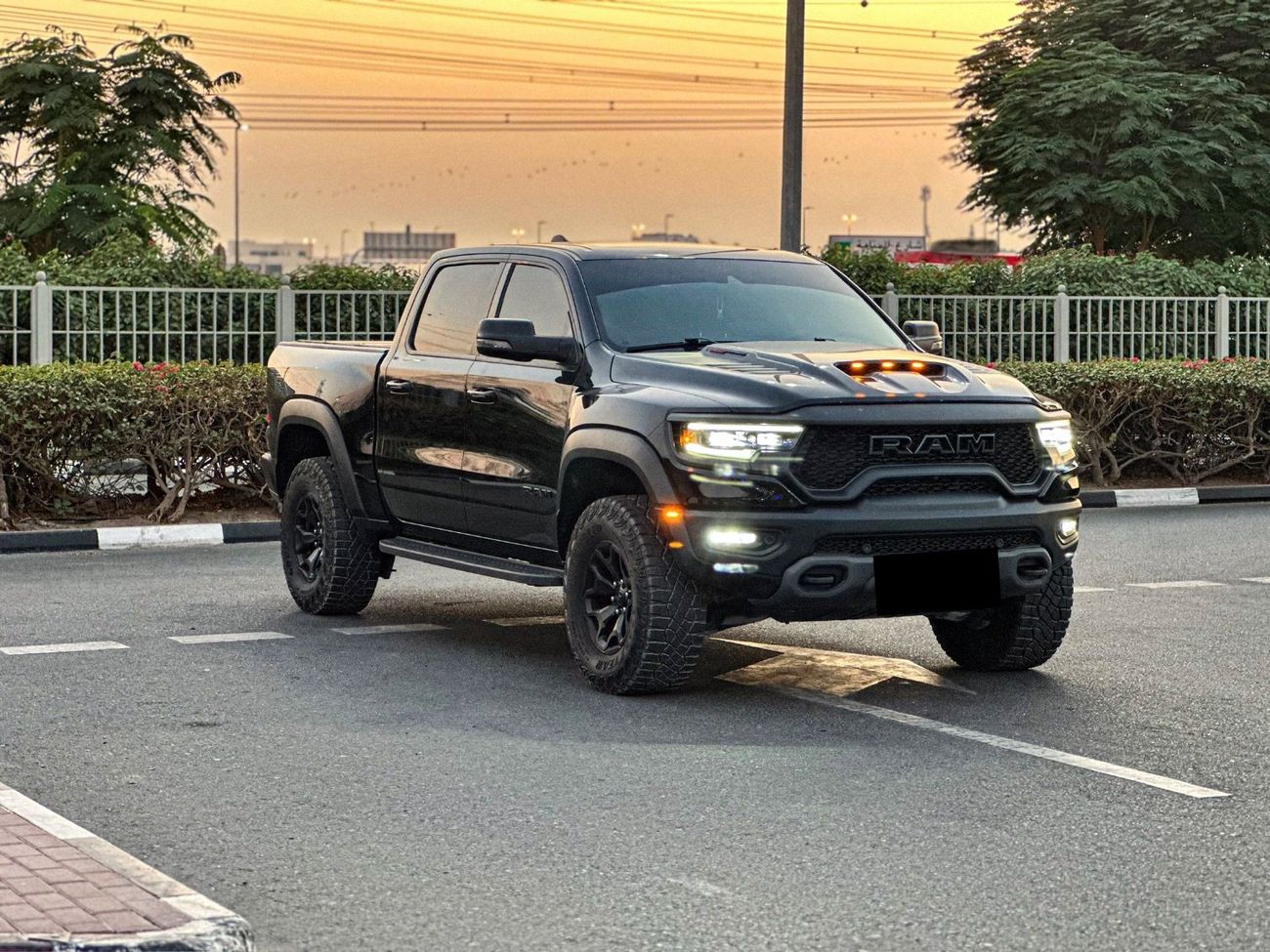 دودج رام فان 2023 Dodge Ram TRX | Law Mileage (89,000 Km) | GCC Spece