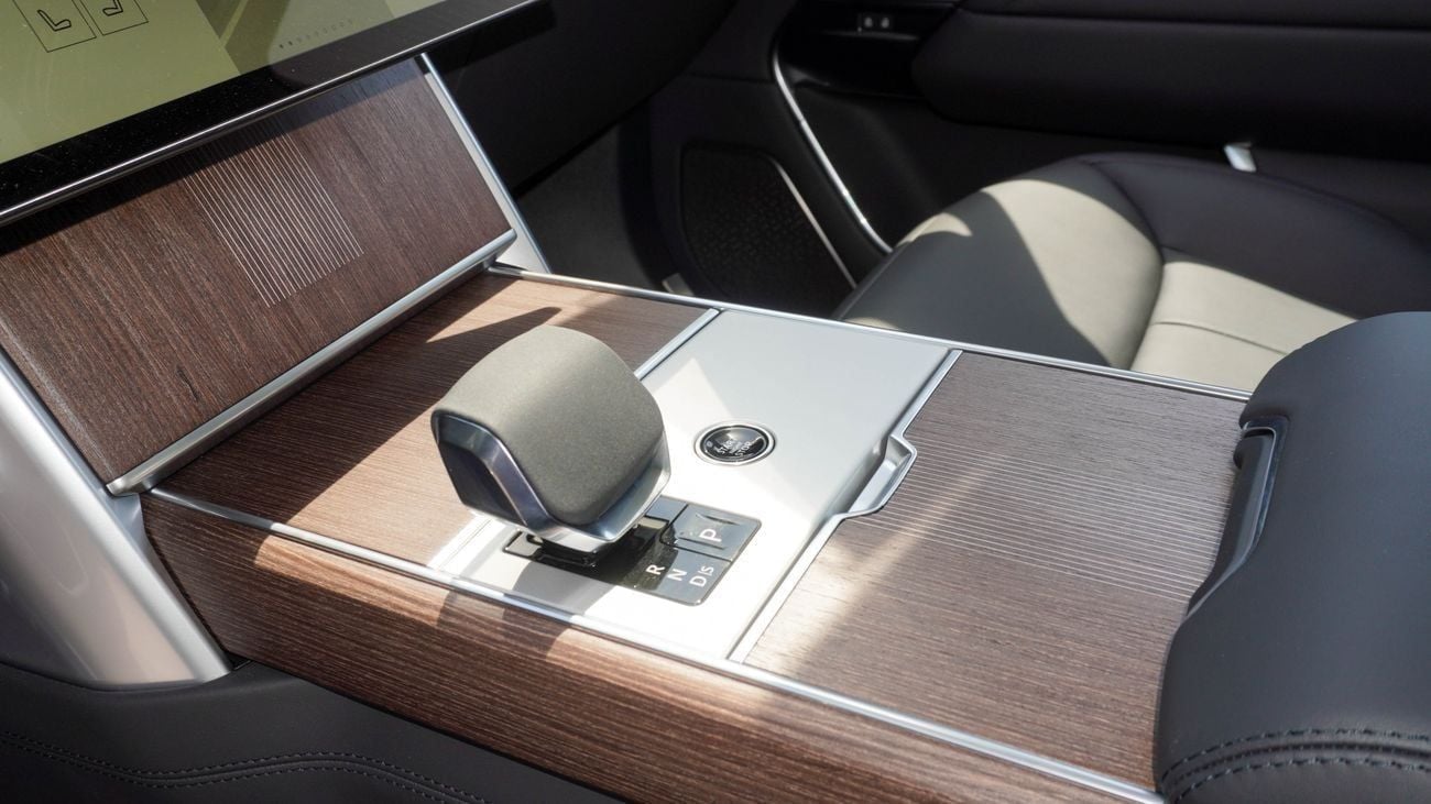 Land Rover Range Rover Range Rover P400 3.0P MHEV Autobiography LWB AWD Aut.  (For Local plus 10%)