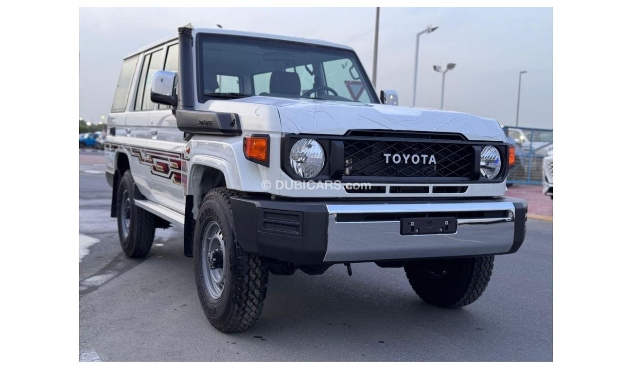 Toyota Land Cruiser 70 76 4.5L TURBODIESEL V8 MANUAL TRANSMISSION ( NEW SHAPE)