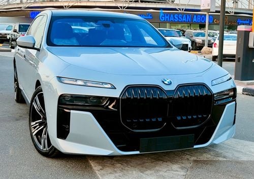 BMW 740i M SPORT Warranty & Service 2026 GCC
