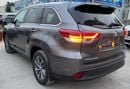 Toyota Highlander 2019 Toyota Highlander XLE 4x4 AWD Full option Sunroof Push Start 7 Leather Seats