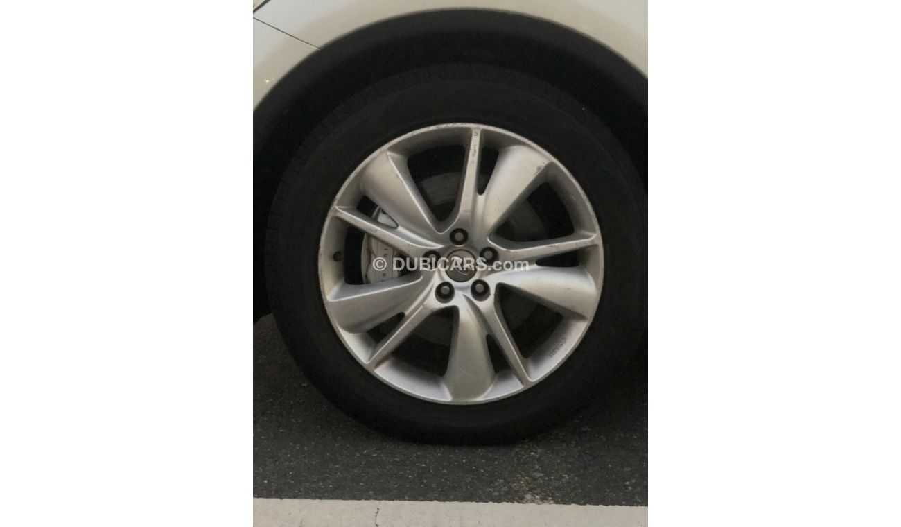 Infiniti QX70 Luxury Plus MODEL 2014 GCC CAR PERFECT CONDITION INSIDE AND OUTSIDE FULL OPTION SUN ROOF LEATHER SEA