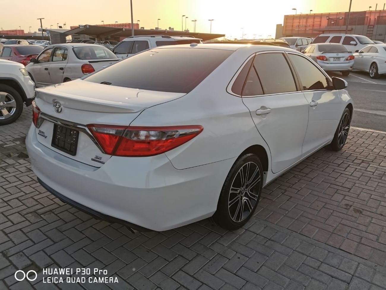 Toyota Camry GL 2.5L in excellent condition and requires no expenses