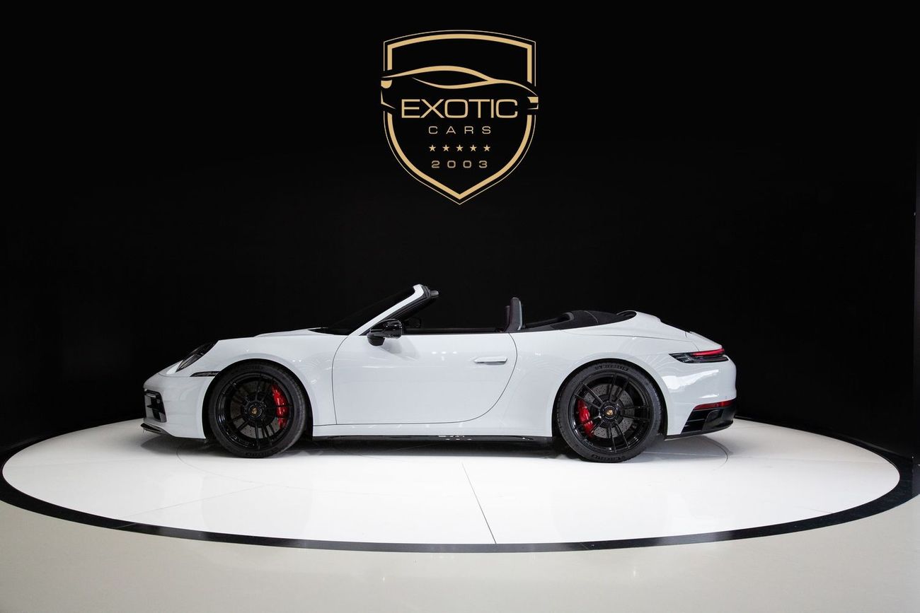 Porsche 911 CARRERA GTS CABRIOLET
