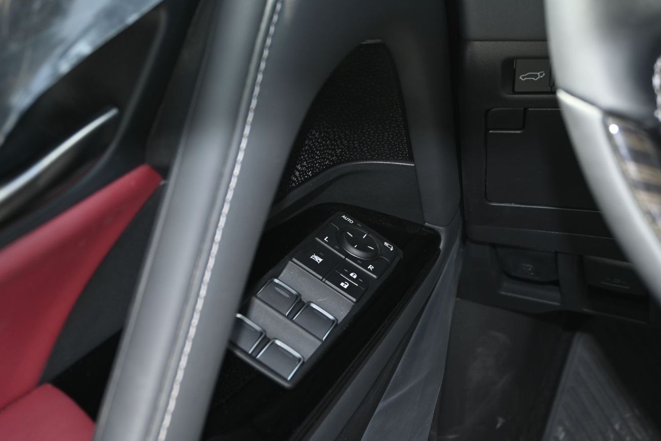 لكزس LX 600 Signature 3.5L Lexus LX600 Signature Mark Levinson, 3.5L Twin-Turbo V6, Petrol