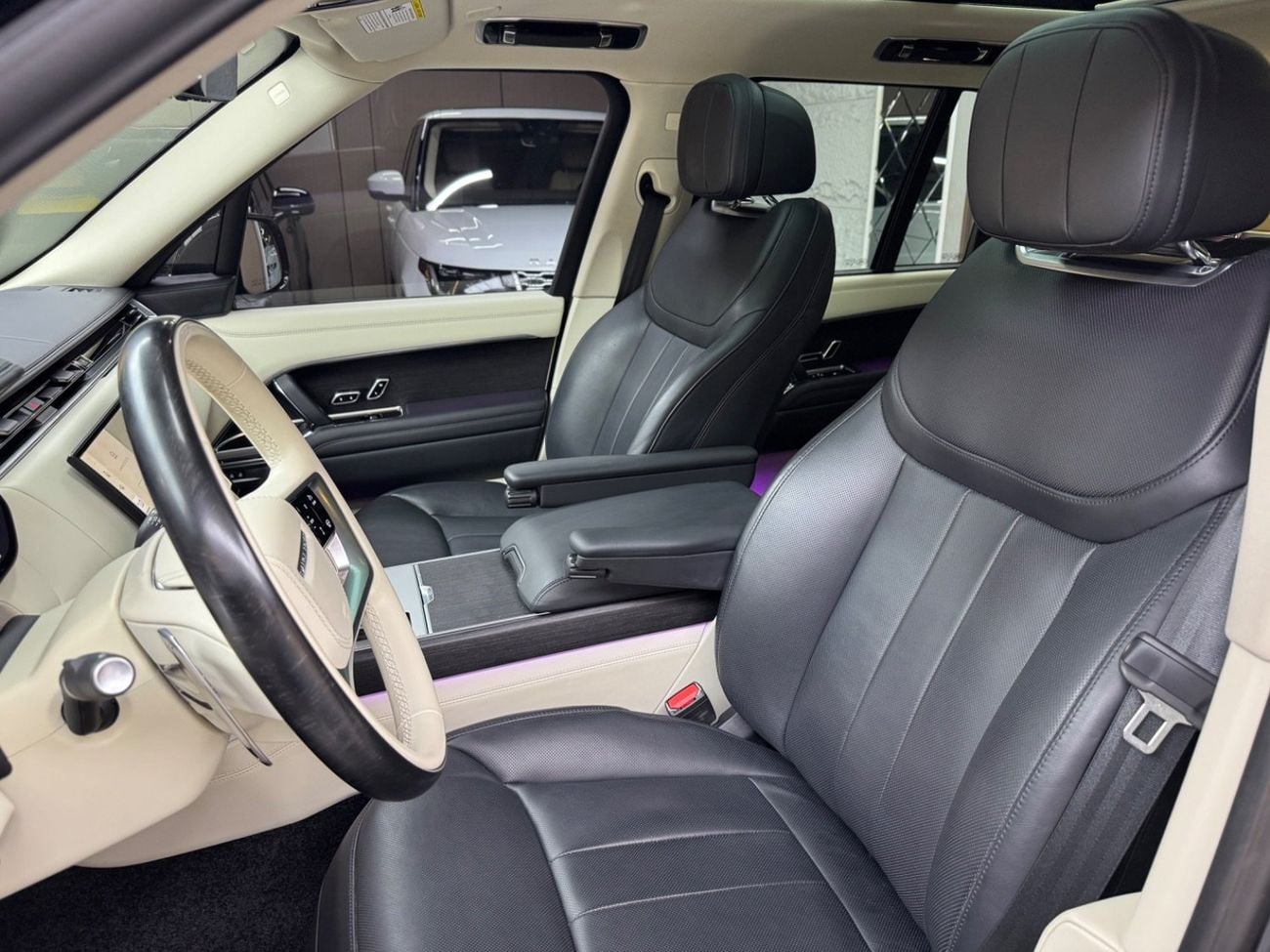 Land Rover Range Rover LWB First Edition P530 4.4L