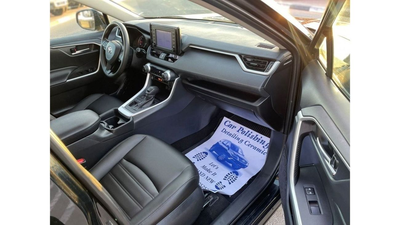 Toyota RAV4 2019 Toyota Rav4 XLE 4x4 AWD 2.5L V4 Full Option -