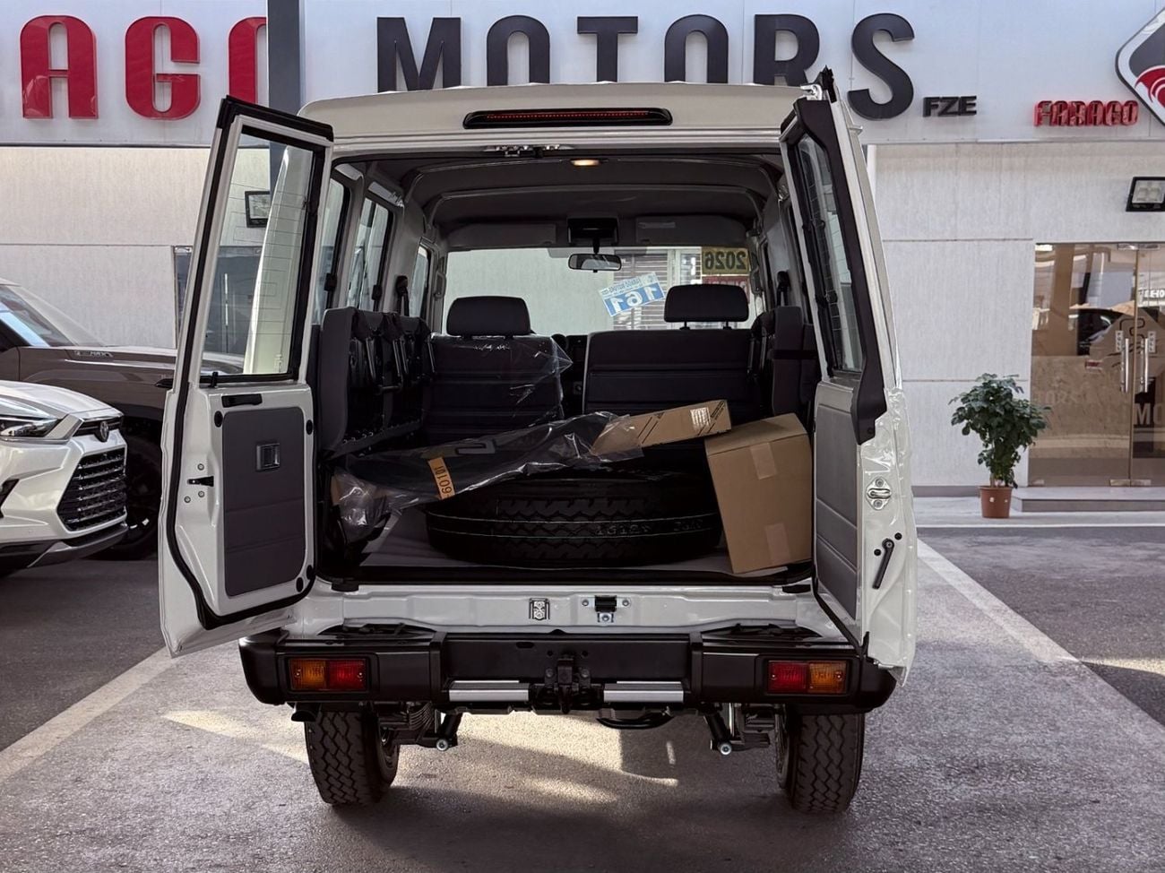 Toyota Land Cruiser 70 **EXPORT ONLY**التصدير فقط خارج الخليج***