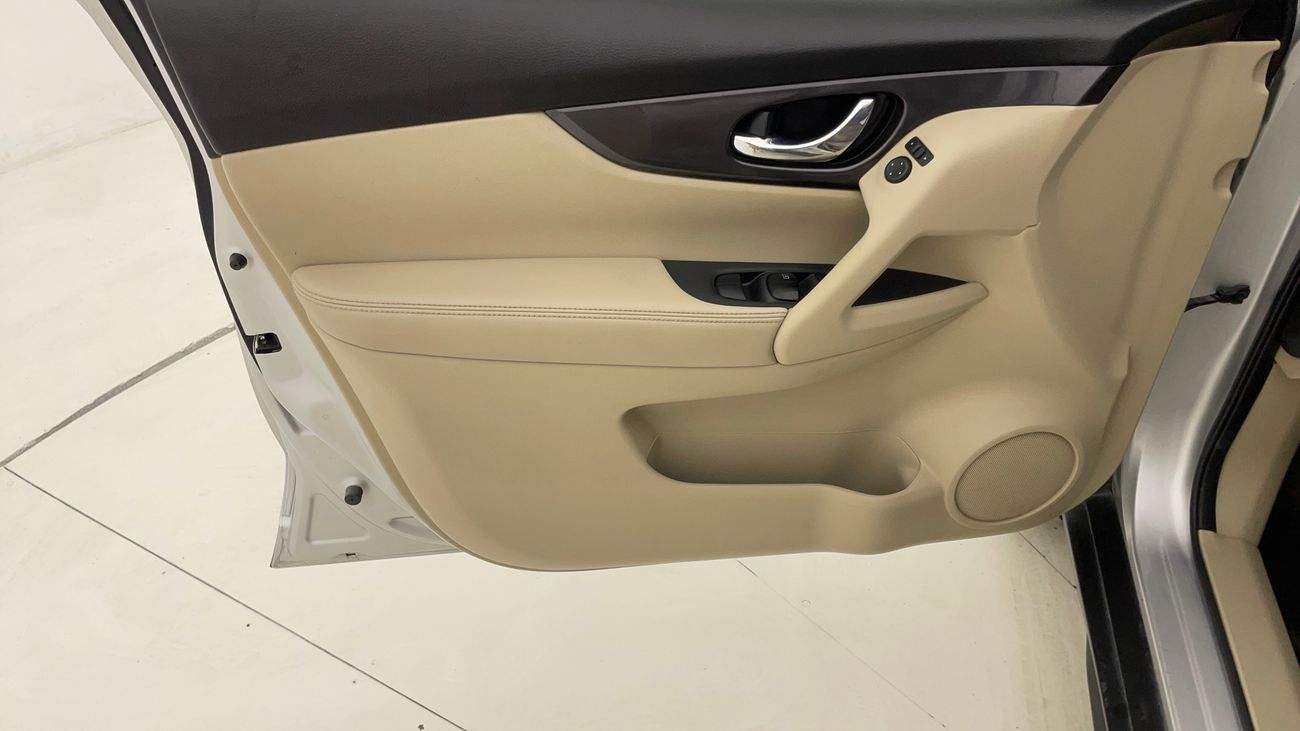 نيسان إكس تريل S 2.5 | بدون دفعة مقدمة | اختبار القيادة في المنزل