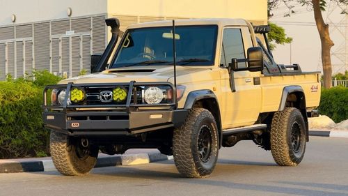 تويوتا لاند كروزر بيك آب Single Cab | 4.5L Diesel Manual | RHD | ARB Bull Bar, Snorkel & Roof Basket | 4WD