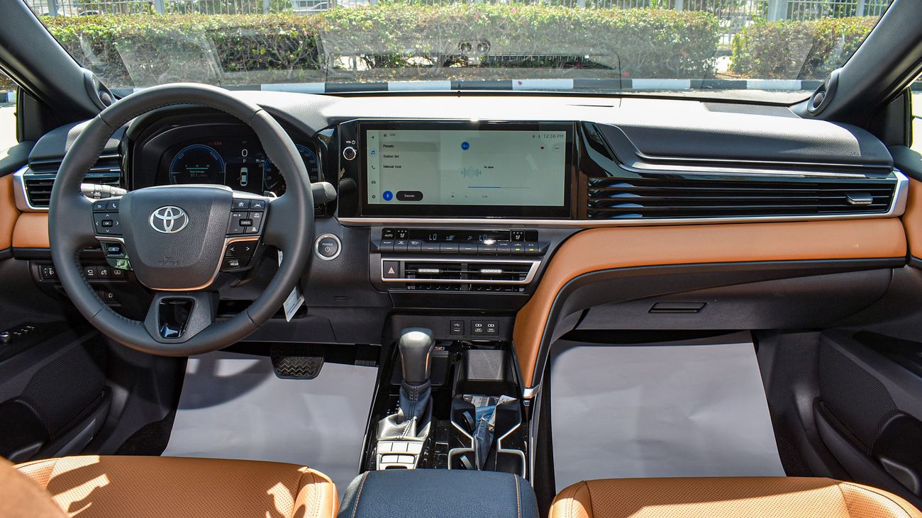 Toyota Camry Lumeir 2.5L Hybrid