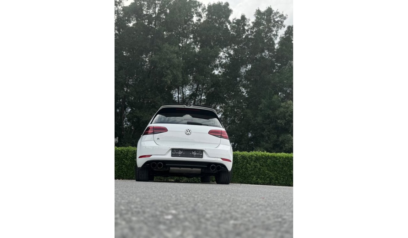 Volkswagen Golf R 2019 خليجي