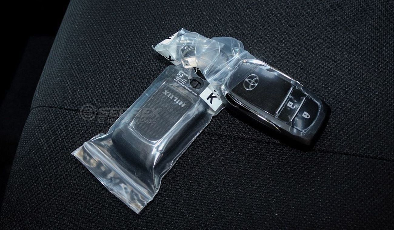 تويوتا هيلوكس 2025 Model Toyota Hilux DC, 2.7L Petrol, 2WD 5M/T