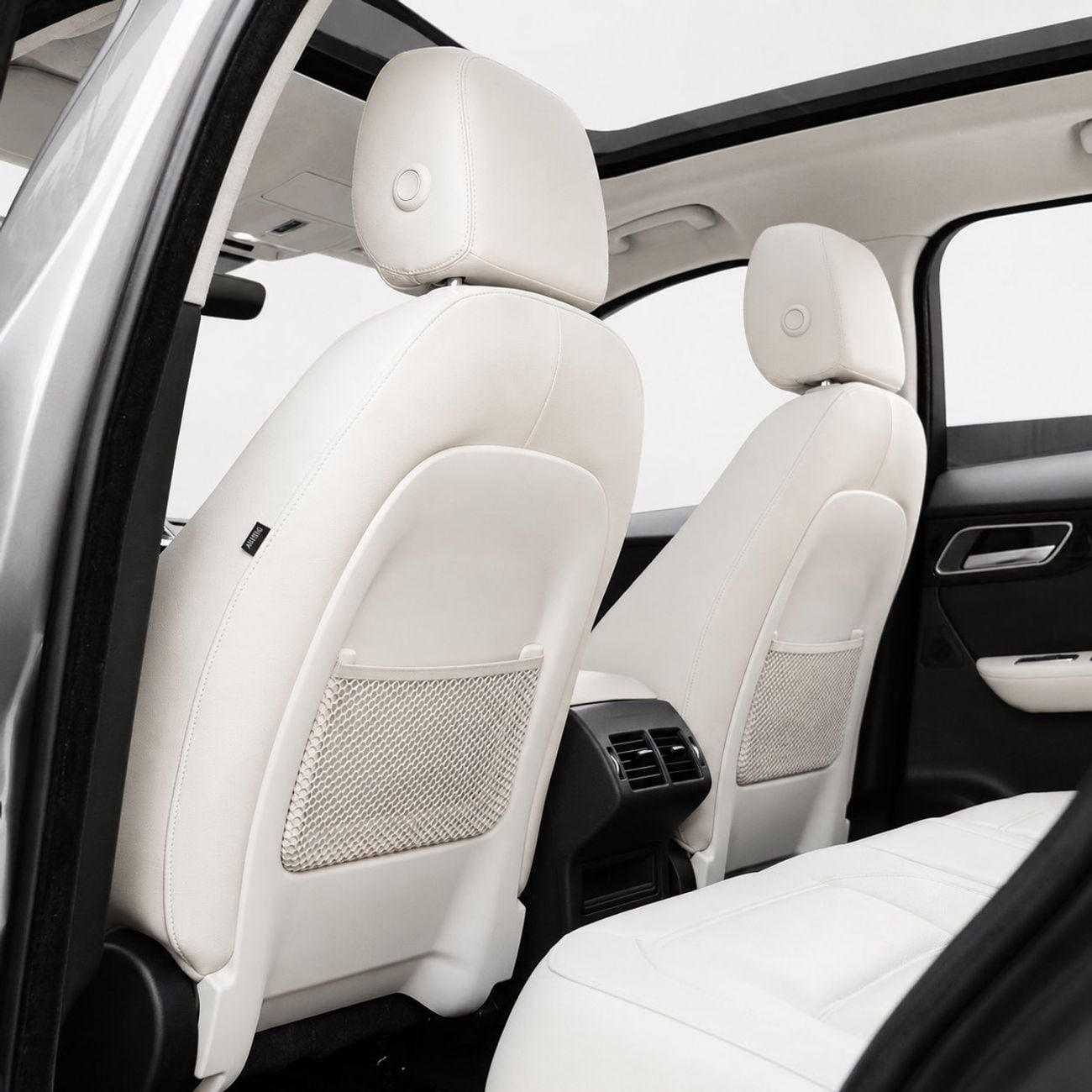 Jaguar F-PACE SE P250 AED 1,053 P.M • 0% Downpayment • Jaguar F-Pace 25T • 1 Year Warranty