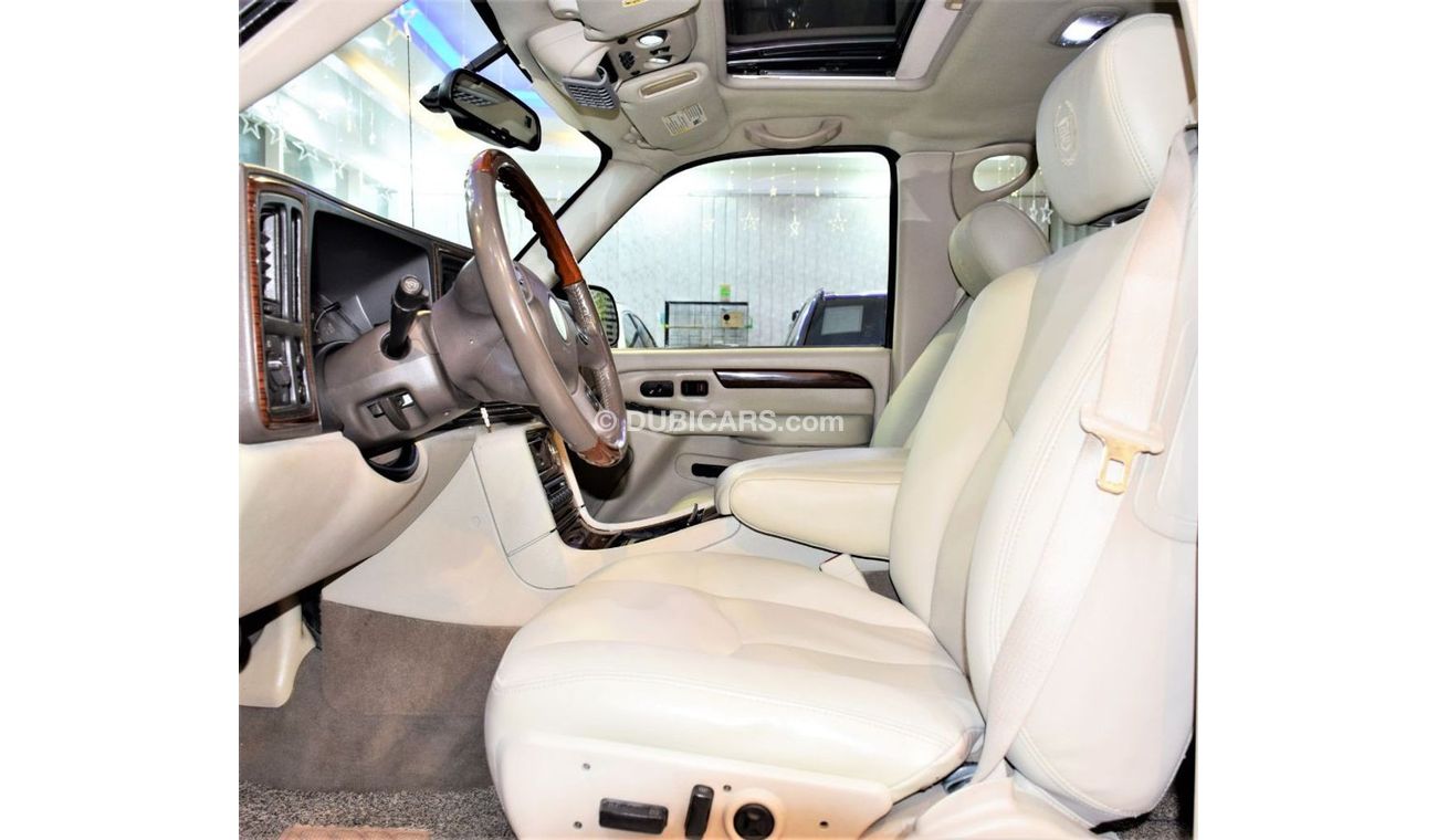 كاديلاك إسكالاد AMAZING Cadillac Escalade EXT 2004 Model! Black Color GCC Specs