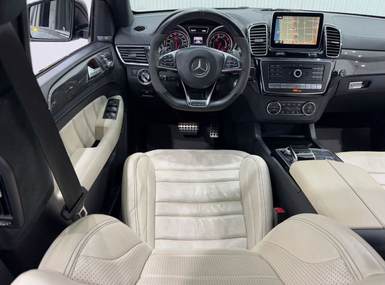 مرسيدس بنز GLE 63 S AMG كوبيه 2016 Mercedes Benz GLE63 S AMG Coupe, Full Mercedes (EMC) Service History, Excellent Condition, GCC