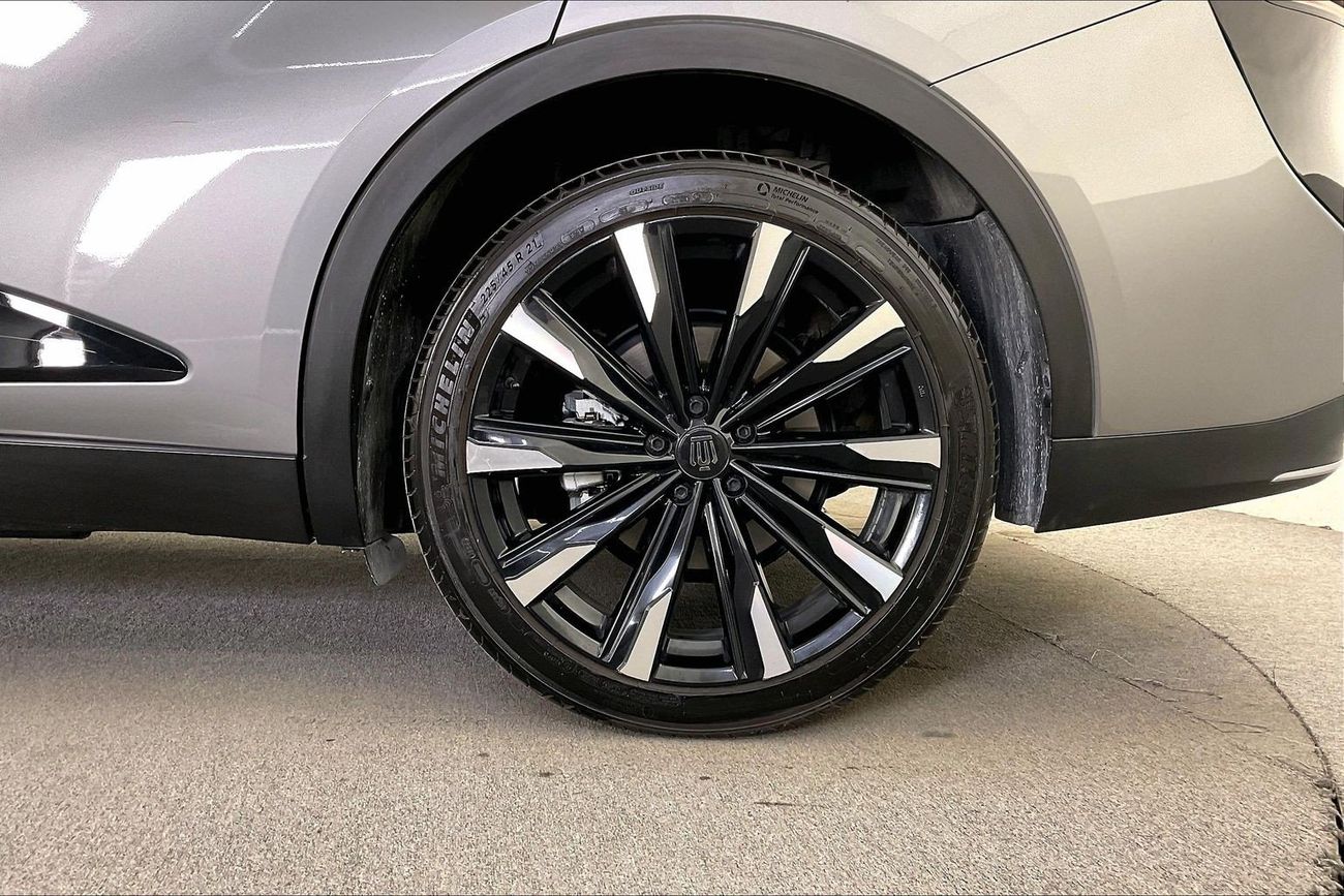 Toyota Crown Platinum | National Day Celebration | Guaranteed Warranty | 0 Down Payment