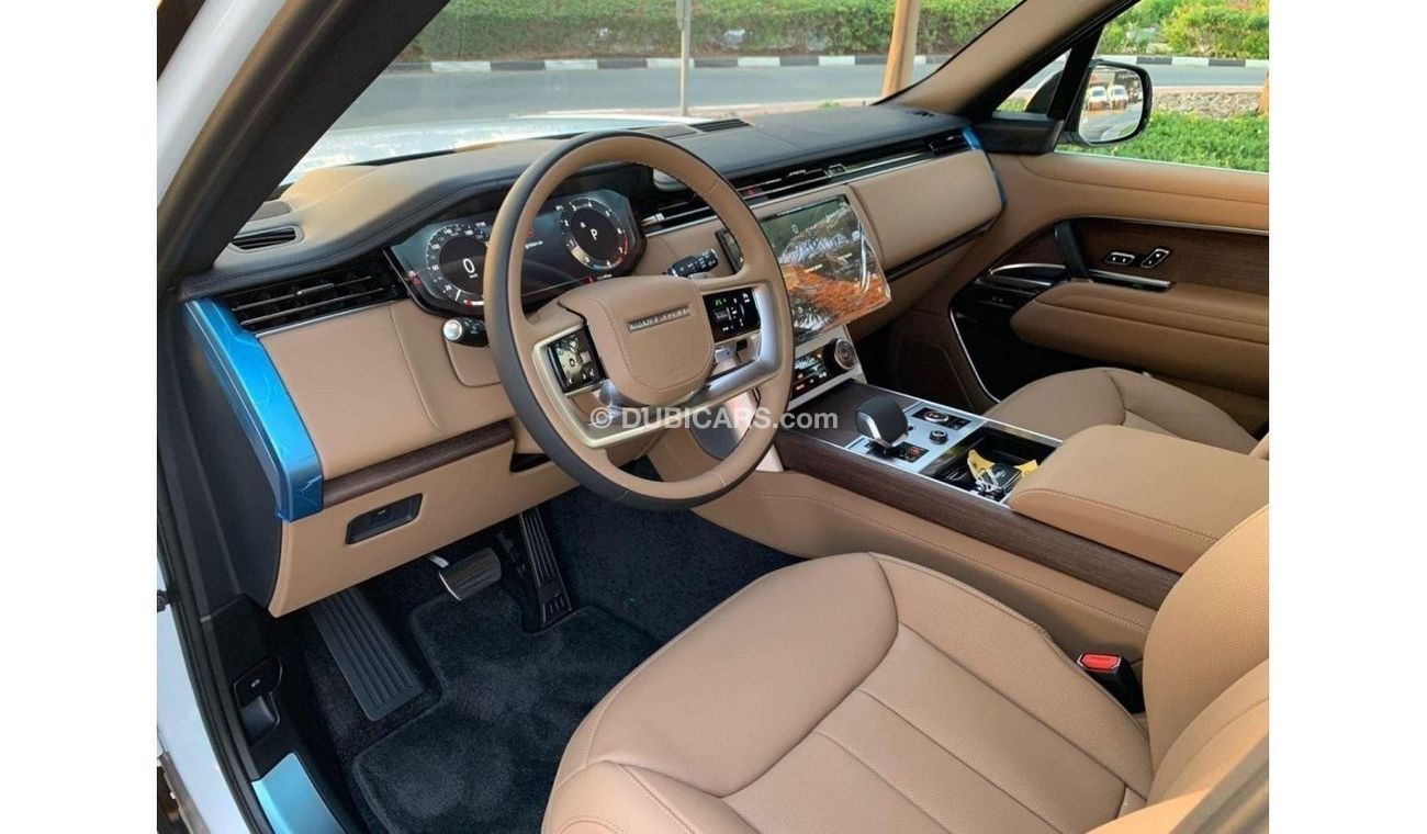 Land Rover Range Rover GCC SPEC UNDER WARRANTY AND SERVICE CONTRACT