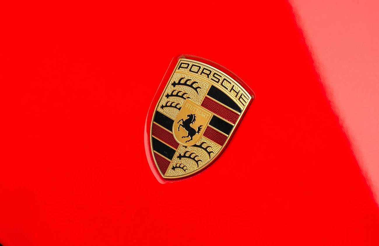 بورش 918 سبايدر 4.6L V8 N/A engine + Emotor