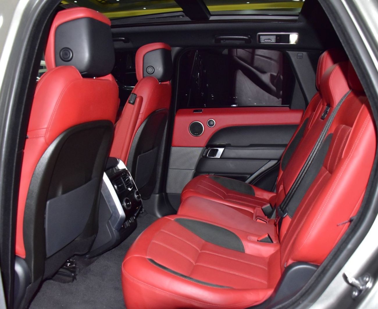 Land Rover Range Rover Sport EXCELLENT DEAL for our Land Rover Range Rover Sport Supercharged ( 2019 Model ) in Brown Color GCC S