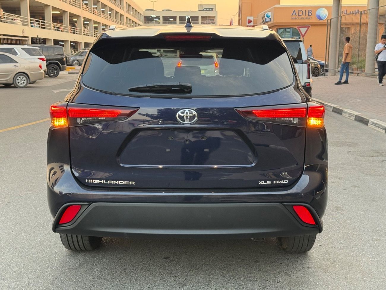 تويوتا هايلاندر 2024 LIMITED 4x4 - 2.5 TURBO ENGINE FULL OPTION CANADA SPEC