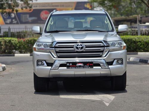 Toyota Land Cruiser GXR 4.6L FULL OPTION 2016 GCC AL FUTTAIM SINGLE OWNER IN MINT CONDITION
