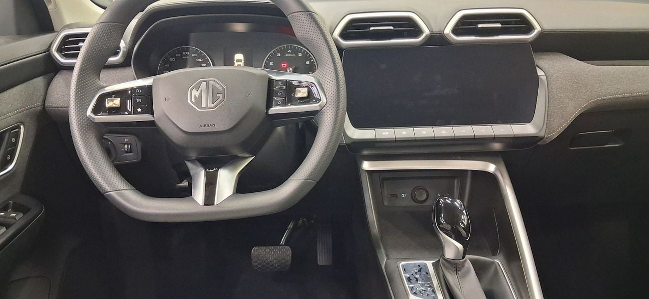 أم جي ZS LUX COM