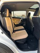 Toyota RAV4 XLE 4WD sunroof and Full Option