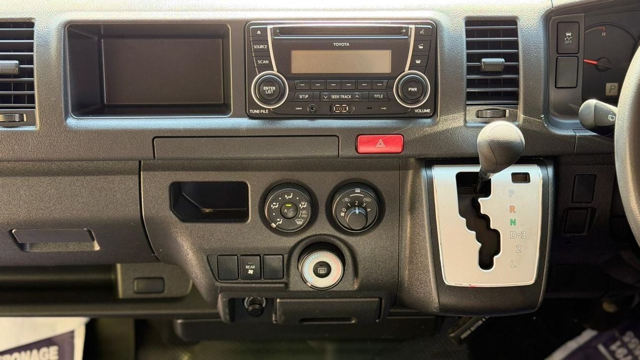 Toyota Hiace 14 SEATER | 2016 | 3.0 DIESEL ENGINE | RHD | 2WD | AUTOMATIC TRANSMISSION