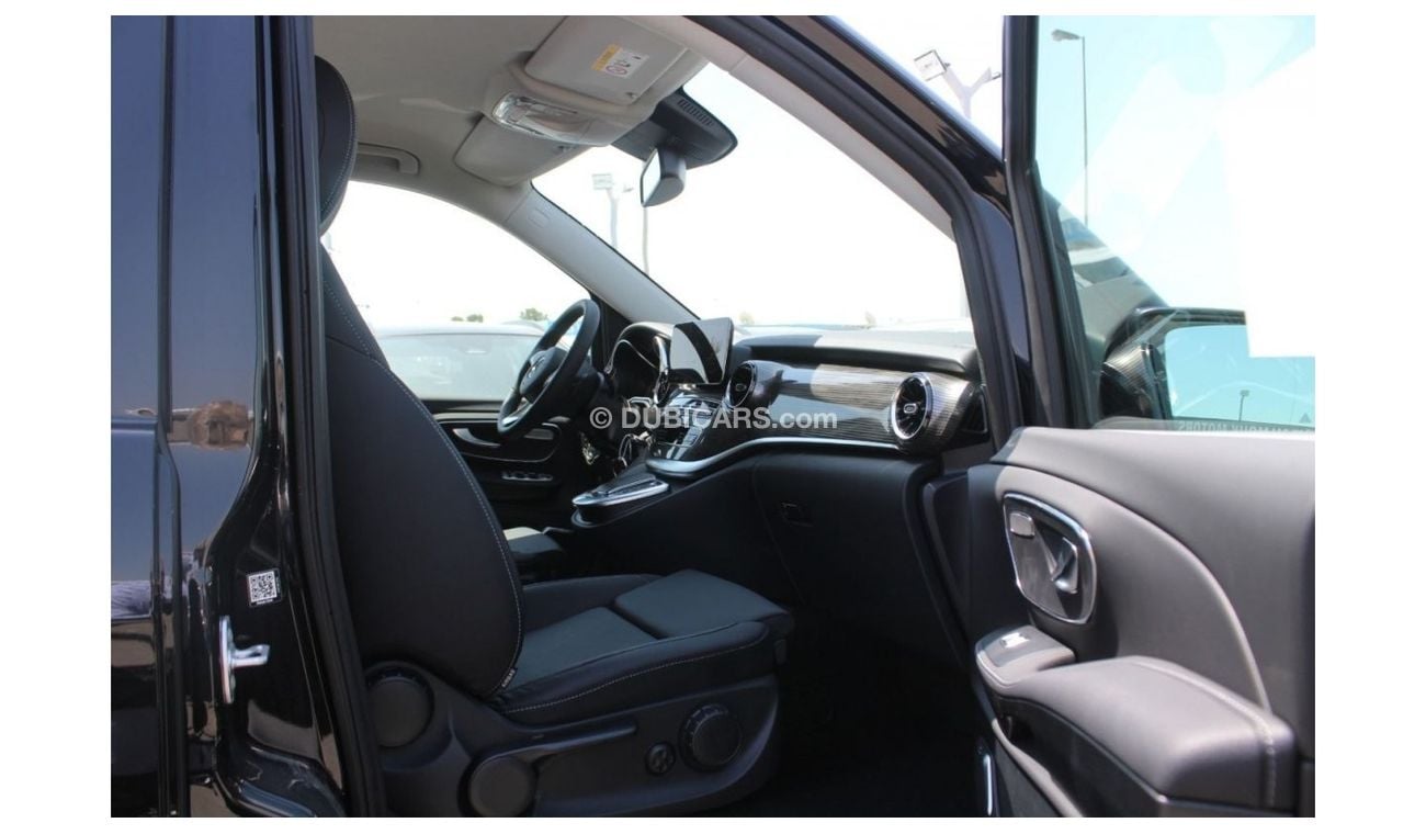Mercedes-Benz Viano MERCEDES V300 DIESEL 2.0L TURBO 4 MATIC  2023 MODEL