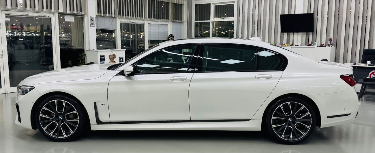 BMW 730Li Luxury M Sport Package 2.0L