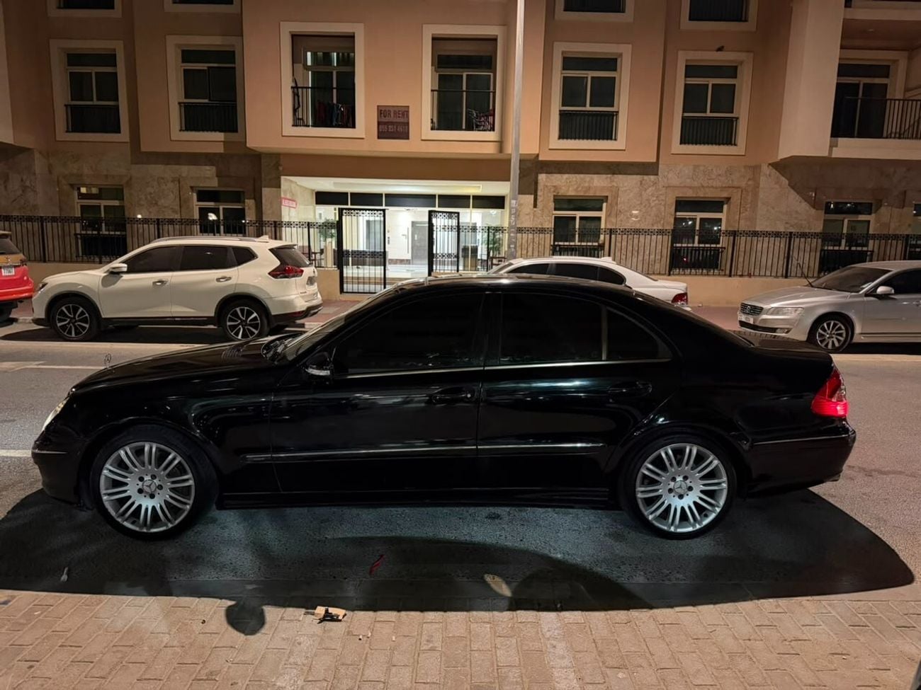 مرسيدس بنز E 280 STANDARD