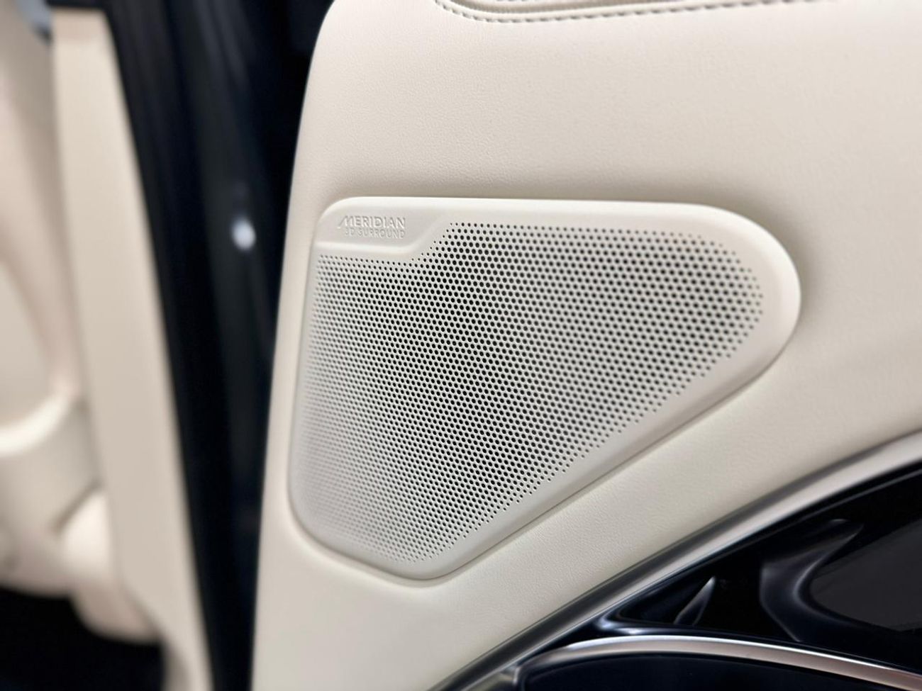 لاند روفر رينج روفر P530 SE