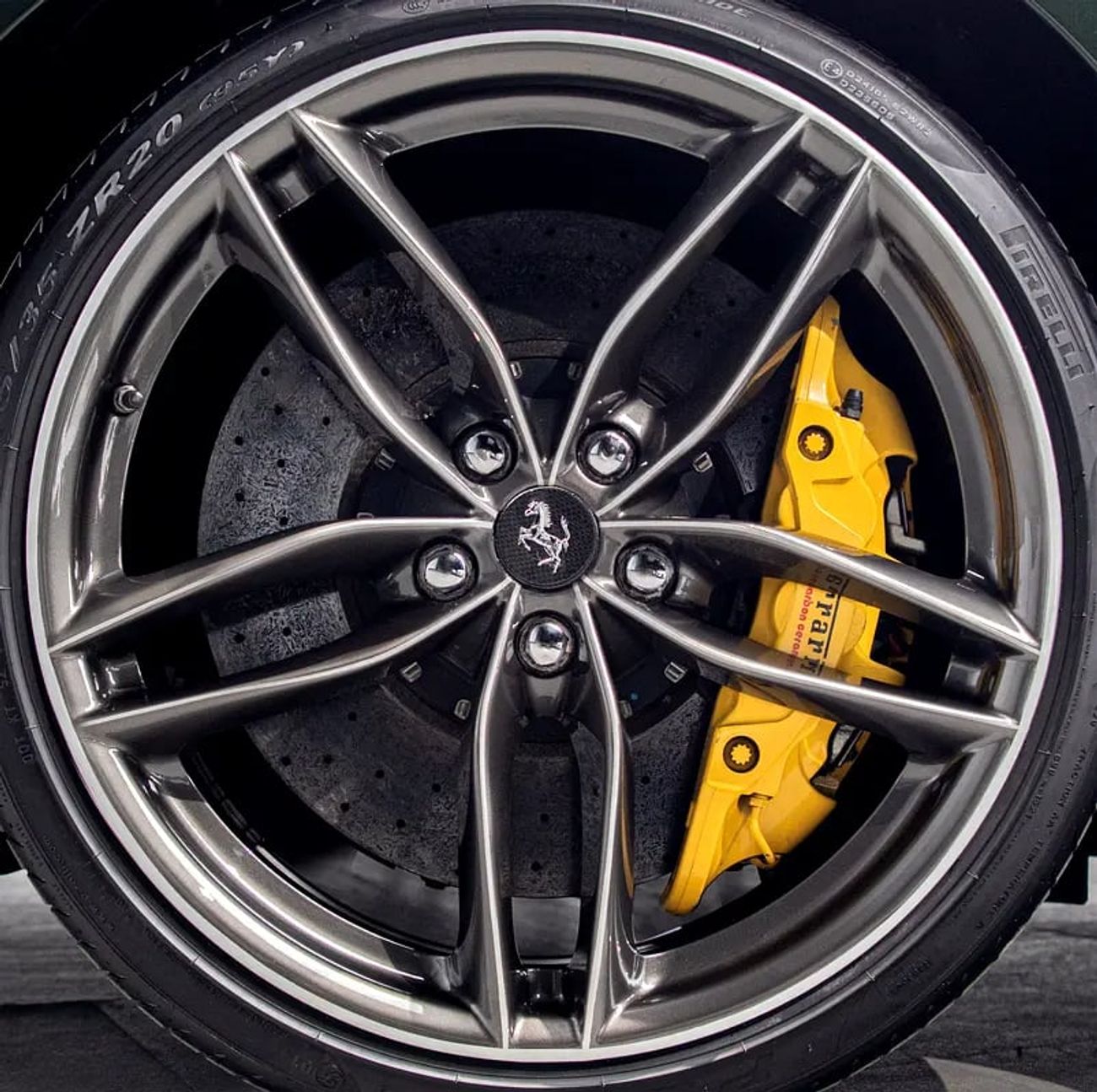 فيراري 488 GTB Standard