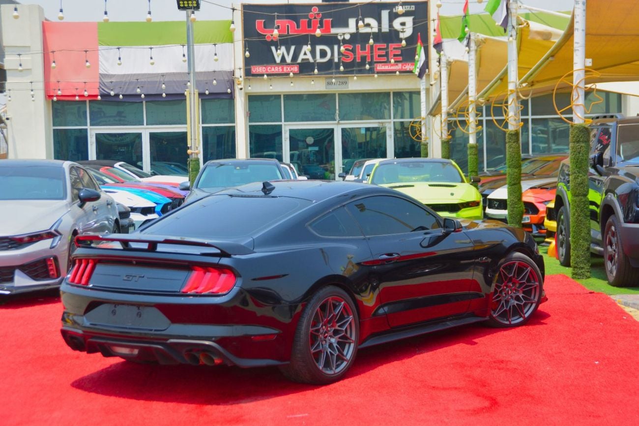 Ford Mustang GT PREMIUM