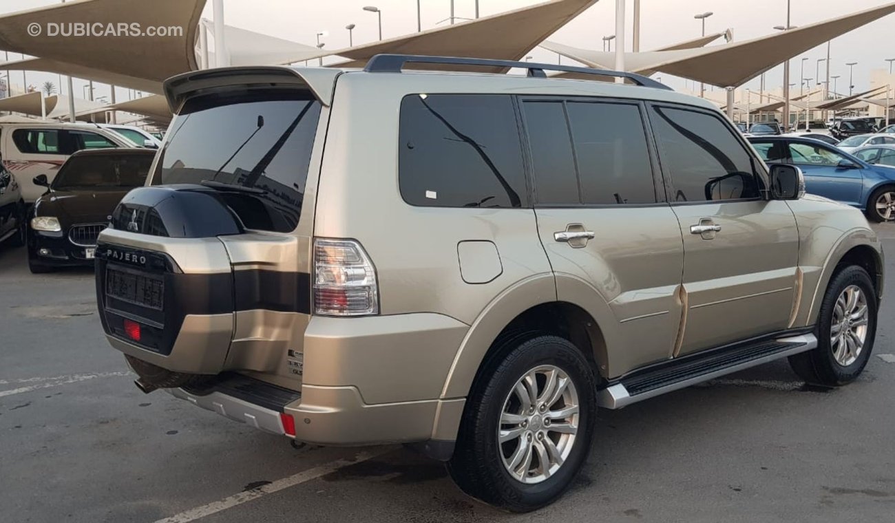 Mitsubishi Pajero Pajero model2017 GCC car prefect condition cruise control full option cruise control excellent sound