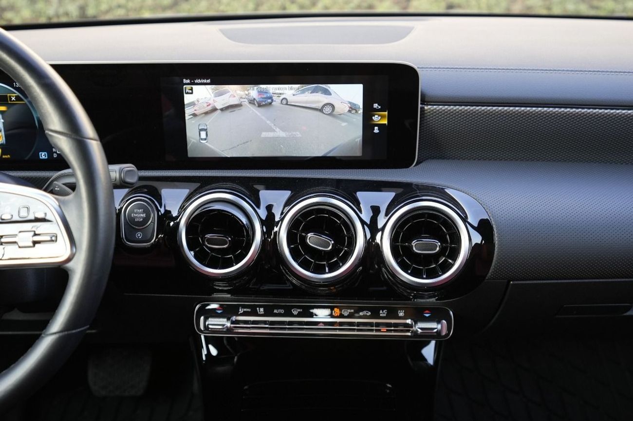 Mercedes-Benz CLA 200 Coupe | 2020