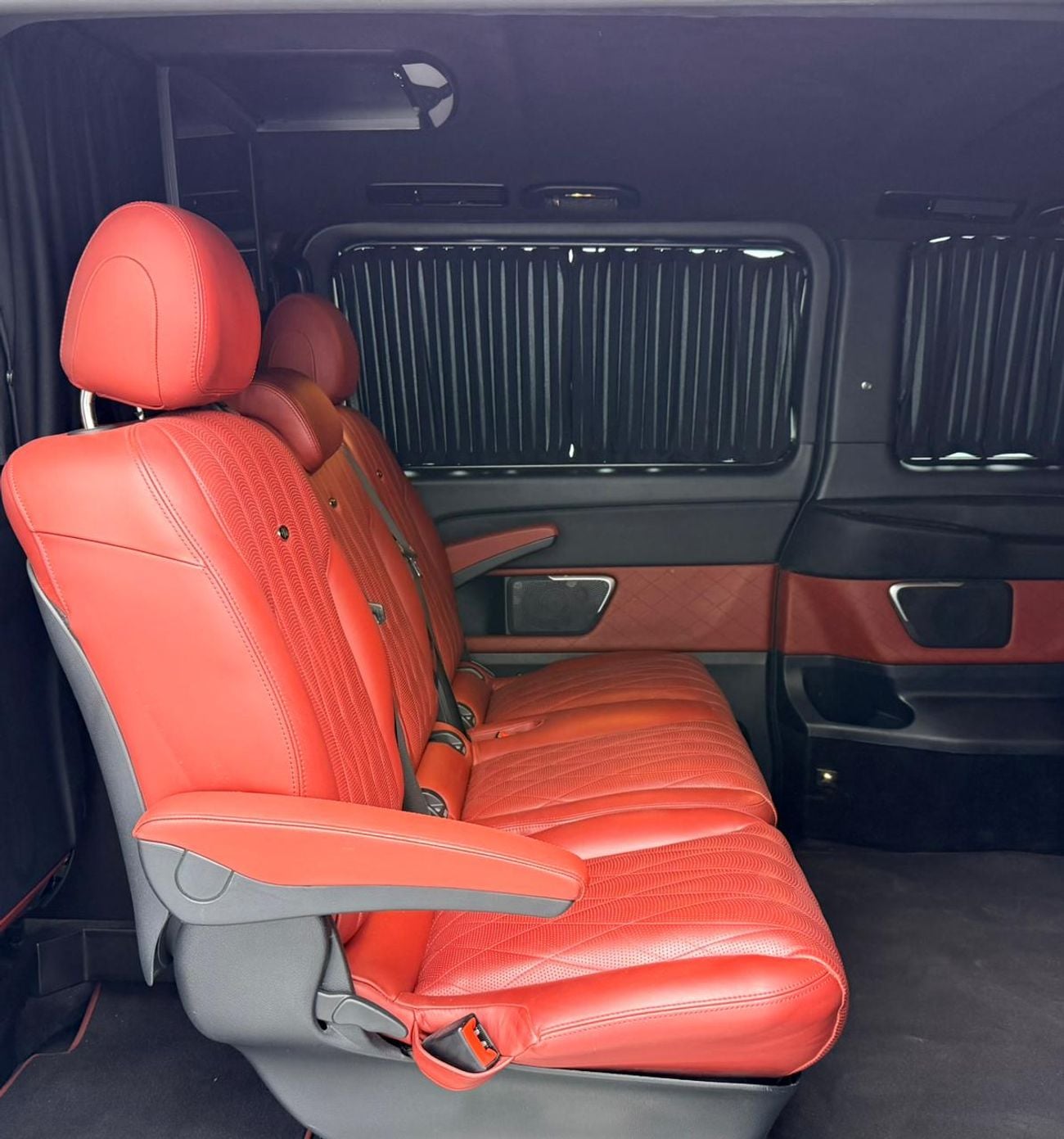 Mercedes Benz V 250 FALCON EDITION EXTRA LONG 2023 Mercedes Benz V250 Falcon Edition, 2027 MB Service Pack, Full Mercede