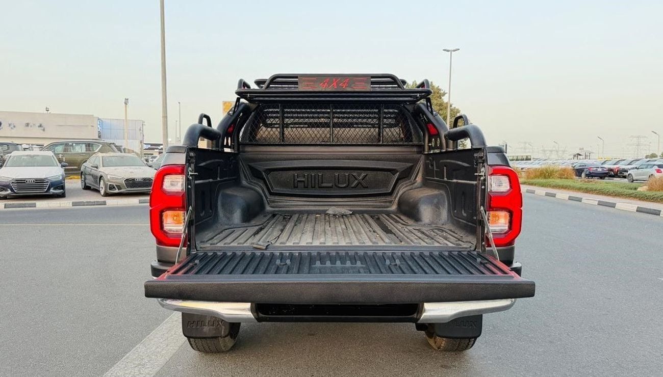 تويوتا هيلوكس OFF-ROAD MODIFIED | DOUBLE CABIN | HEAVY FRONT BUMPER | POWER SEATS | 2.8L | AUTOMATIC | 2022 | SNOR